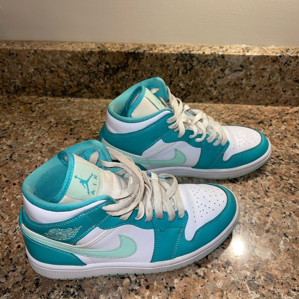 Nike Jordan’s 1 mid washed teal